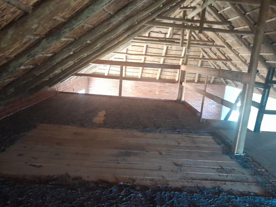 2 Bedroom Property for Sale in Viljoenskroon Free State
